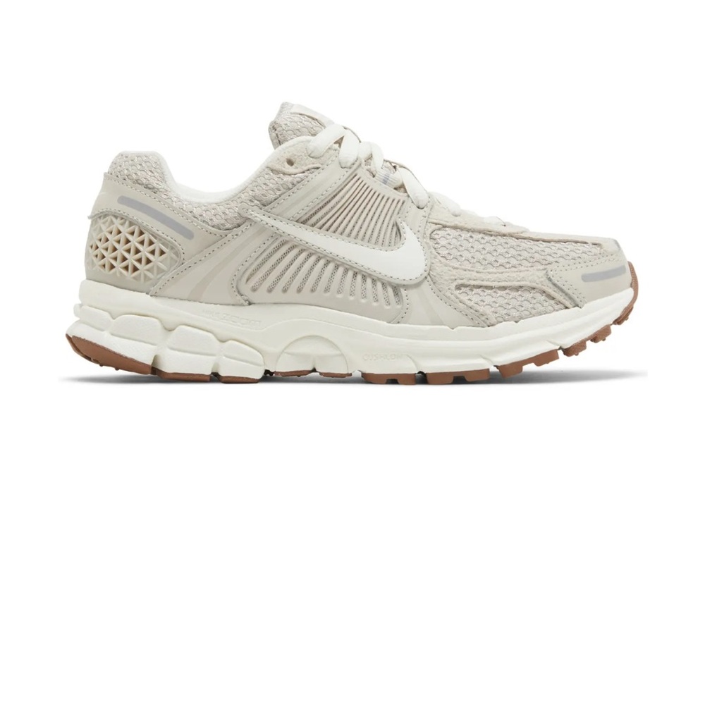 Nike Women’s Zoom Vomero 5 Light Orewood Brown